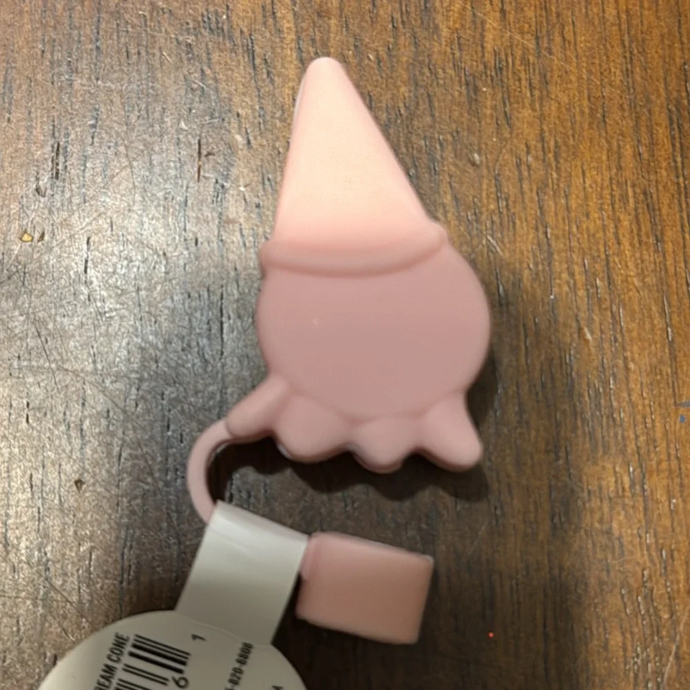 NEW Target Bullseye Playground Valentine’s Day ice cream cone Straw Cover